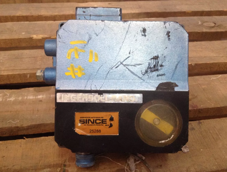 Posicionador Electro Neumatico marca Ingersoll Rand modelo NE724